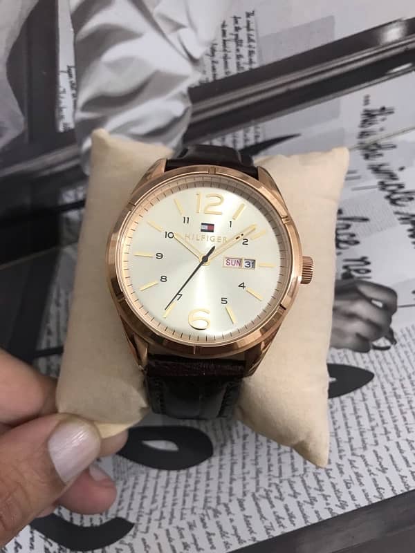 HILFIGER-GOLD TONE-NEW ORIGINAL WATCH-RADO-OMEGA-ROLEX-TISSOT-ARMANI 0