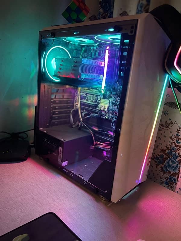 gaming pc with rgb fans 1