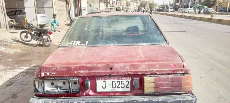 Nissan Sunny 1986 8