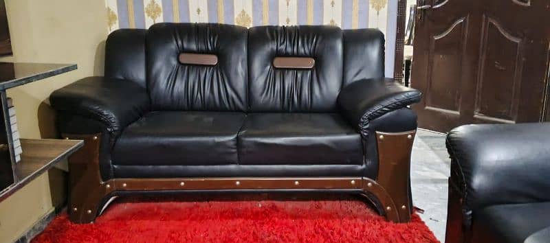 2.2 and 1 sofa sale urgent 0