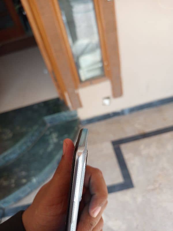 infinix hot 11s  4/128 10/9 condition 4