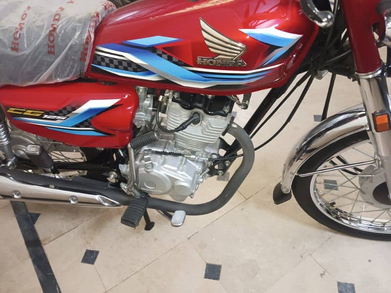 Honda CG 125 for sale PESHAWAR RIJESTER 2