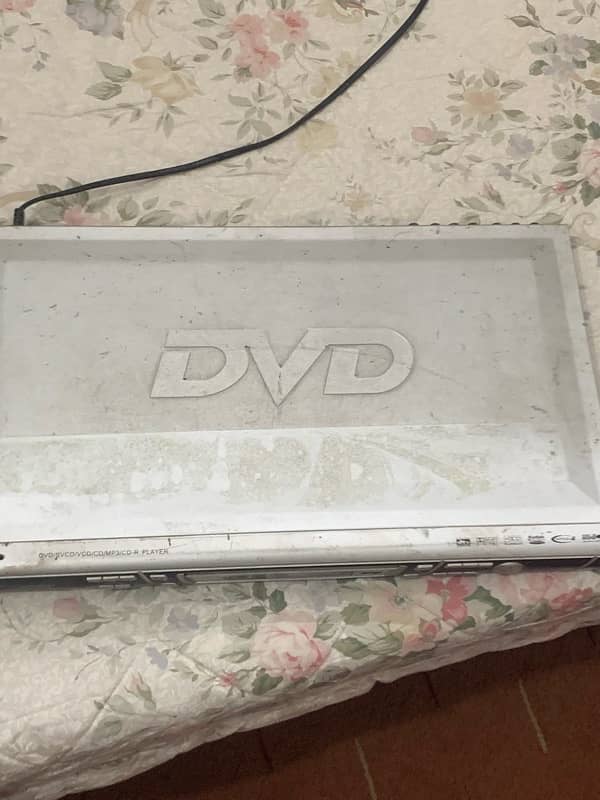 Cd/DVD player 1