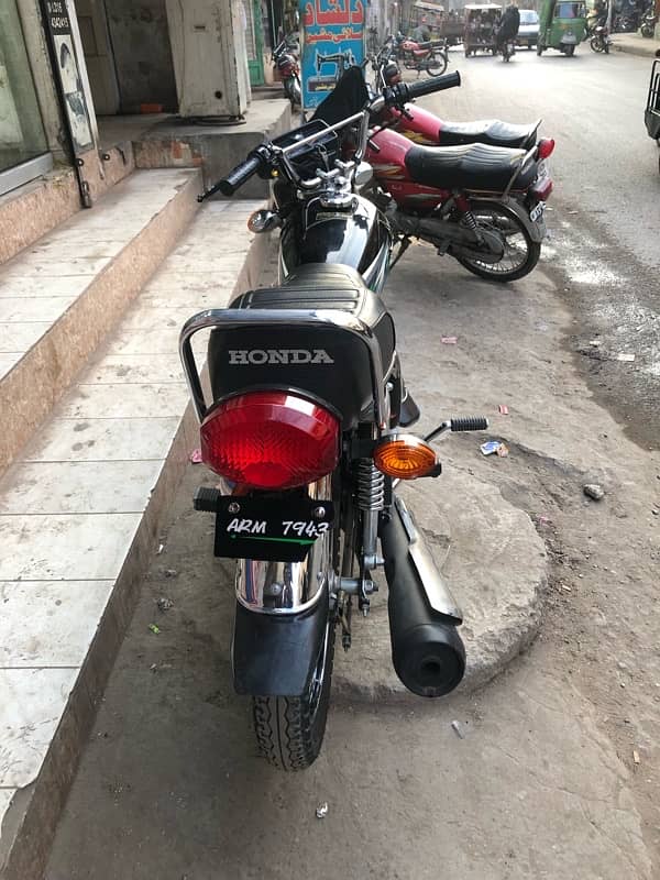 125 honda black colour 6