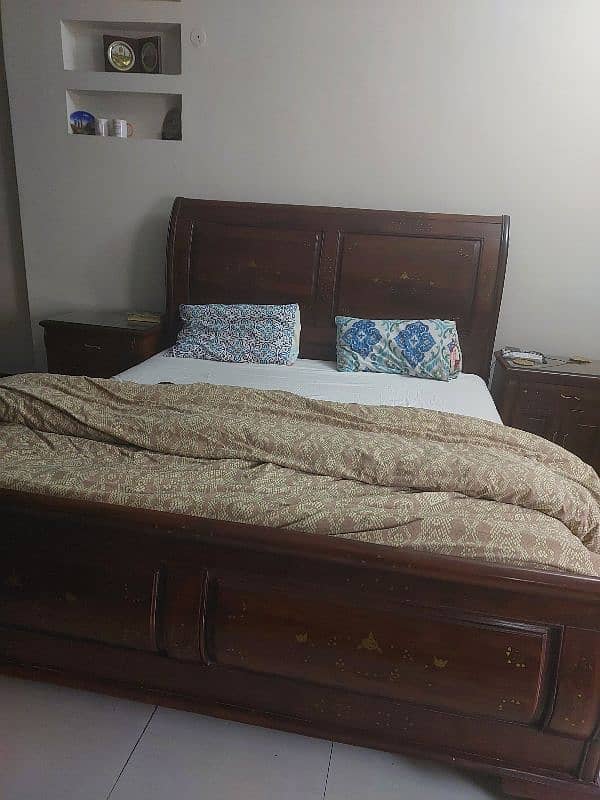 Bed in excellent condition 0