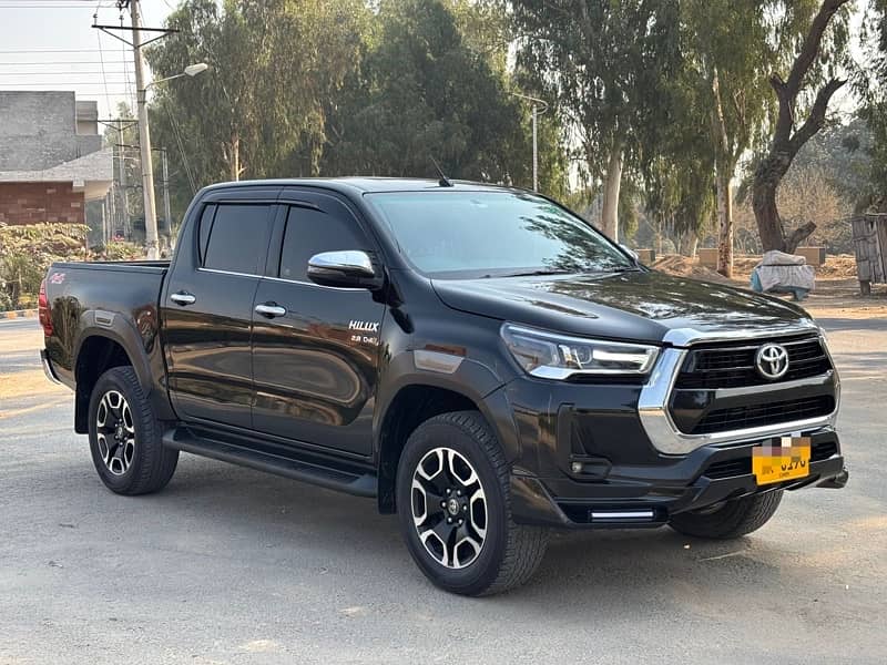 Toyota Hilux 2021 1