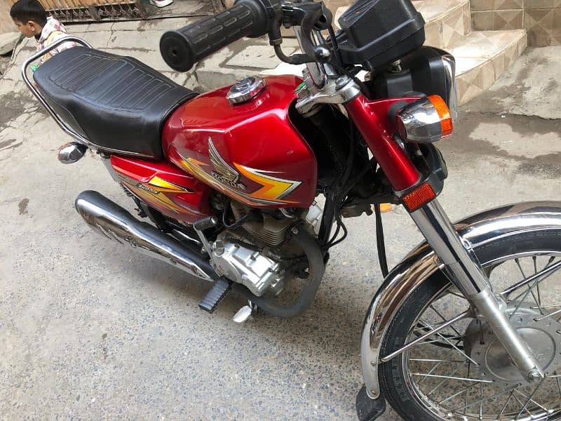 CG 125.2021 model full new condition. 2