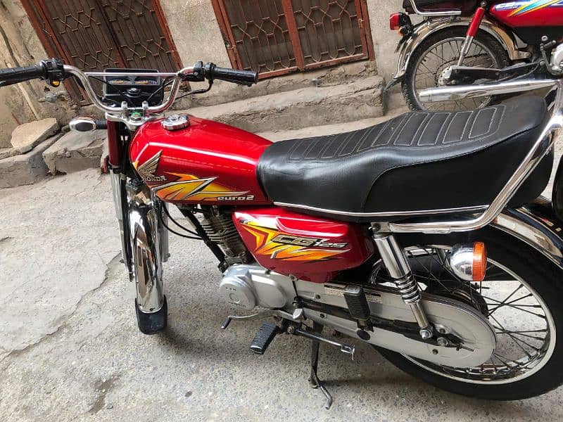 CG 125.2021 model full new condition. 3