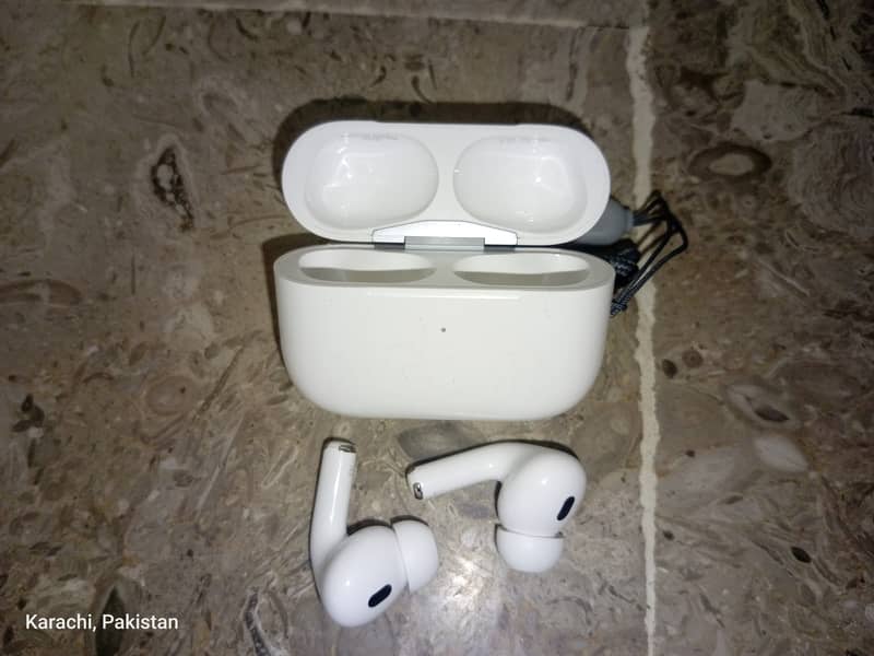 apple airpods pro 2nd generation original made in usa USA 3