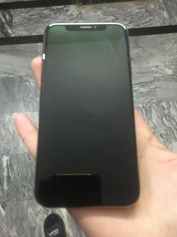 Iphone XS 64GB Factory Unlocked Non Pta 2