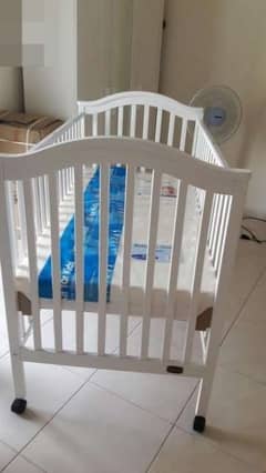 Junior's Baby Cot with Matress