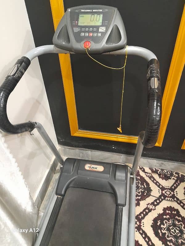 gold star treadmill for sale only serious buyers contact me 0