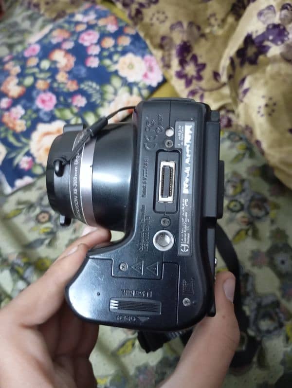 Kodak Camera For Sale With All accessories Phone number 03214744356 4