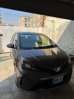 Toyota Vitz 2015