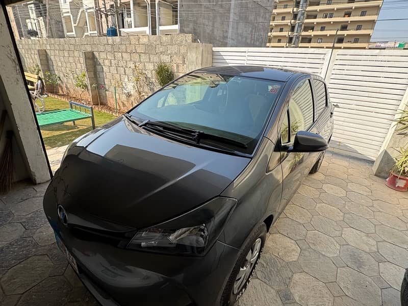 Toyota Vitz 2015 4