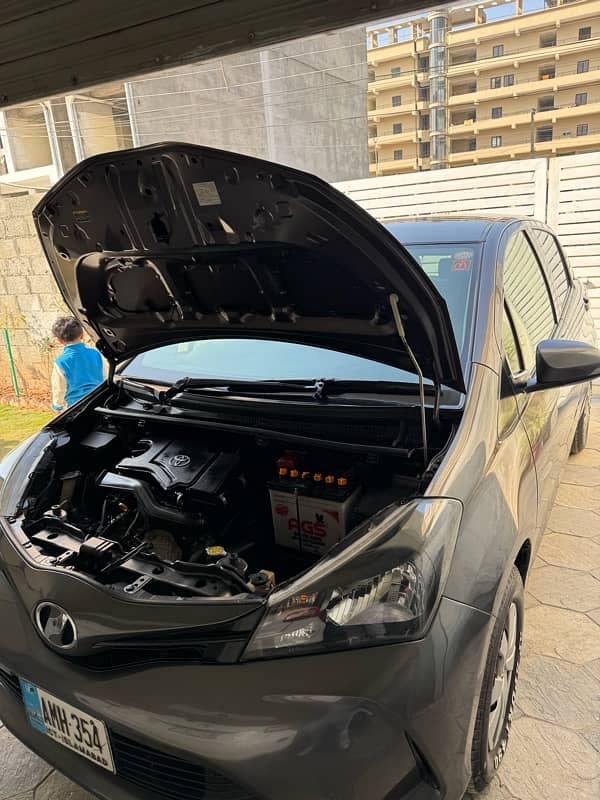 Toyota Vitz 2015 9