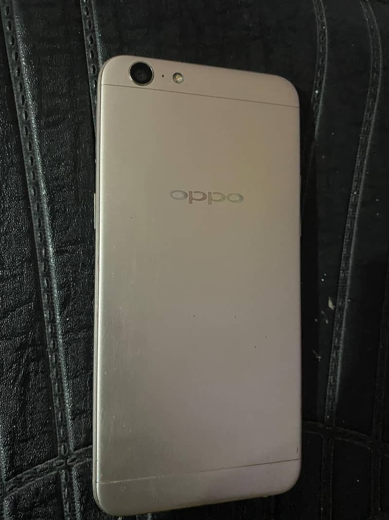 Oppo A57 1