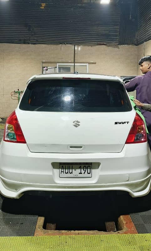 Suzuki Swift 2011 3