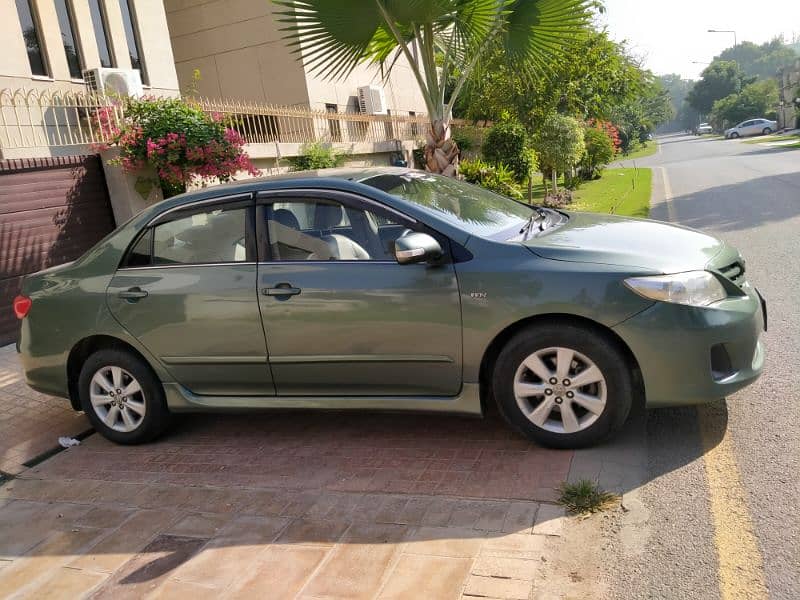 Toyota Corolla Altis 2010 3