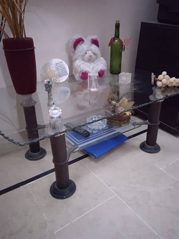 glass centre table 0