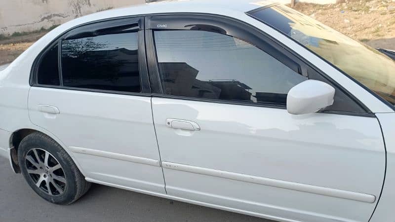 Honda Civic EXi 2004 4