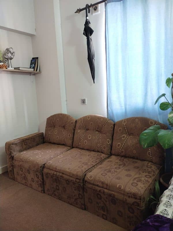 Urgent sale, 3 Single seater sofas with mini side table 0