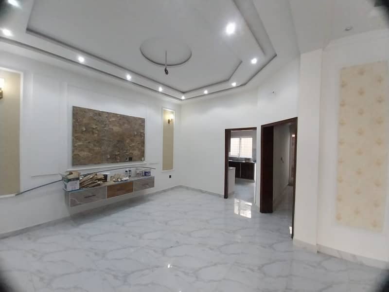 Brand New 5 Marla House for Sale in Johar Town 3 Beds, Double Unit, Italian Style Interiors 7