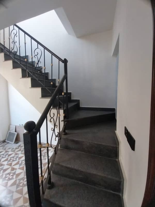 Brand New 5 Marla House for Sale in Johar Town 3 Beds, Double Unit, Italian Style Interiors 8