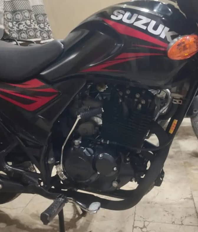 Suzuki GR 150 2021 7