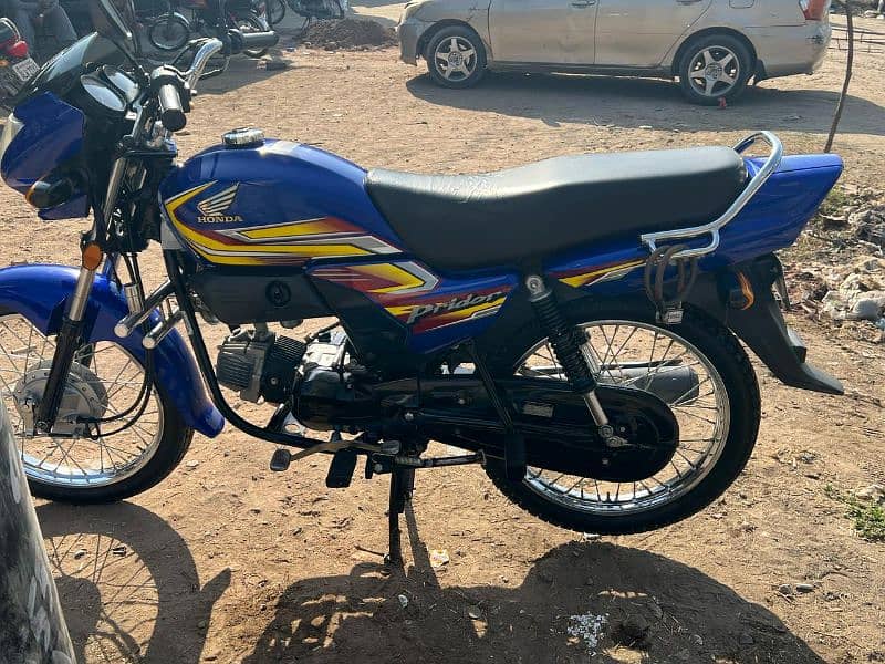 Lush condition Honda Pridor 3