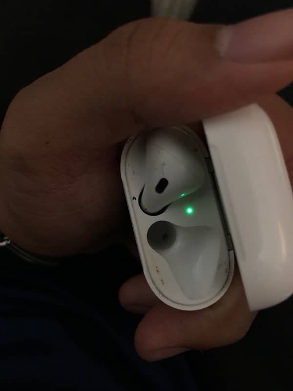 airpods 2 3