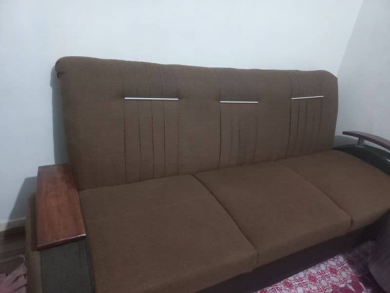 5 seater sofa set with Table for sale 0