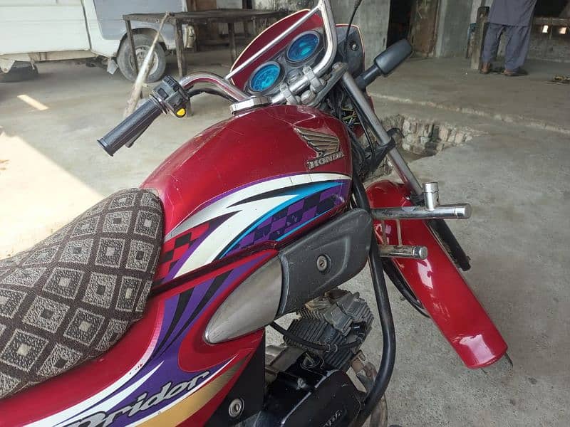 Honda CD 100 prider 4