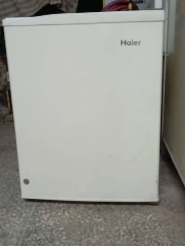 Haier refrigerator genuine condition 0