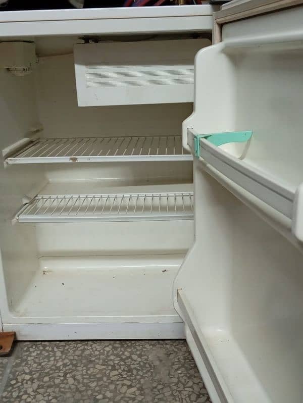 Haier refrigerator genuine condition 2