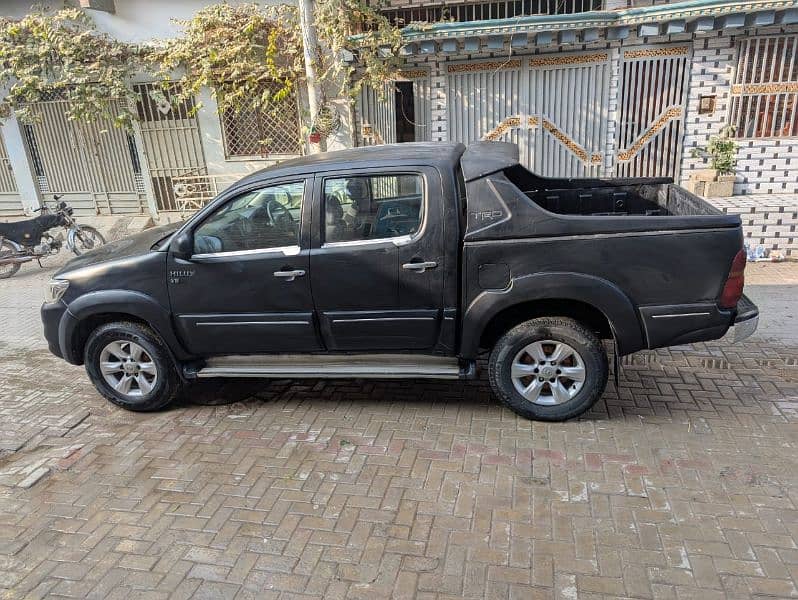 Toyota Hilux 2008 1