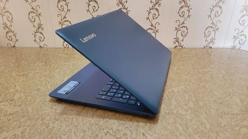 Laptop Lenovo | Core i3, 7th Gen | Slim Lightweight 1