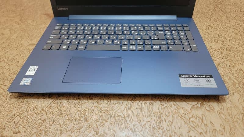 Laptop Lenovo | Core i3, 7th Gen | Slim Lightweight 10