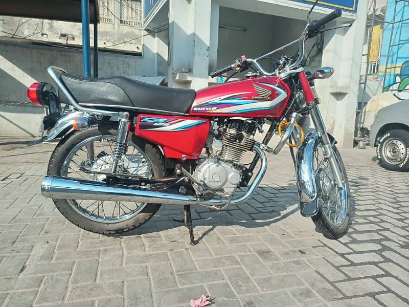 Honda CG 125 2015 4