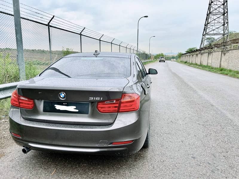 BMW 3 Series 316i 2013 2