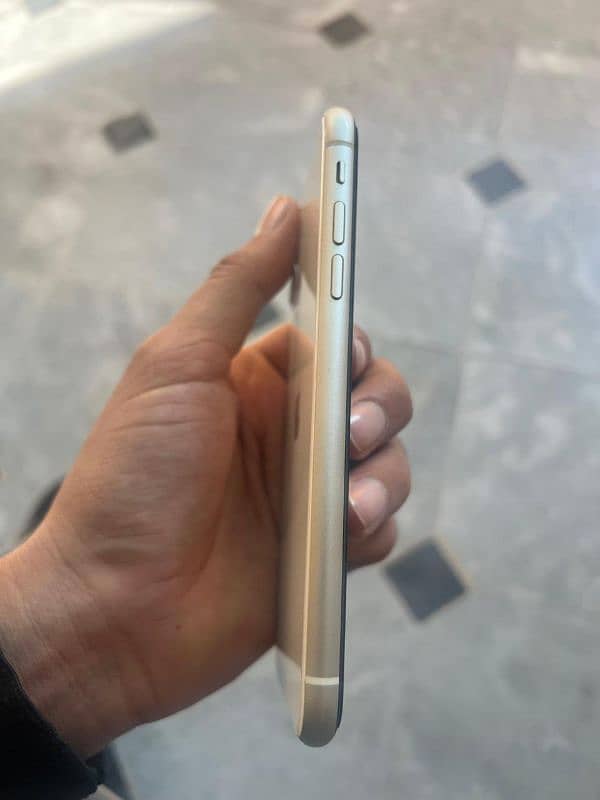 Iphone 11 Non PTA 2