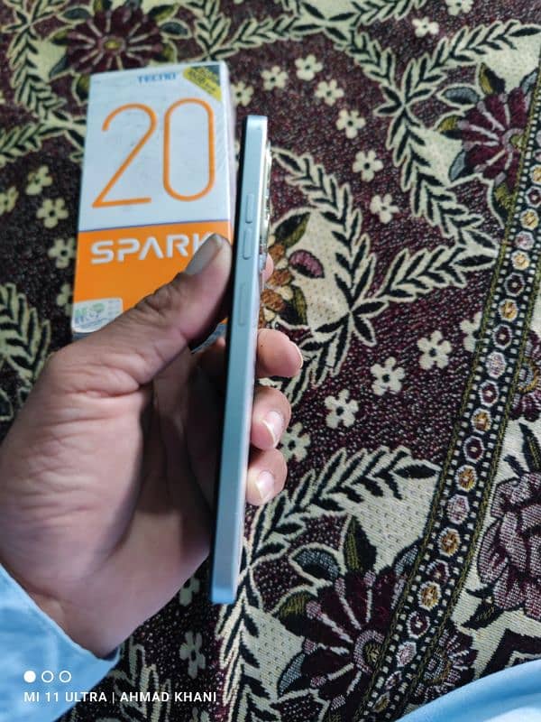 Tecno Spark 20 8GB/256GB 1