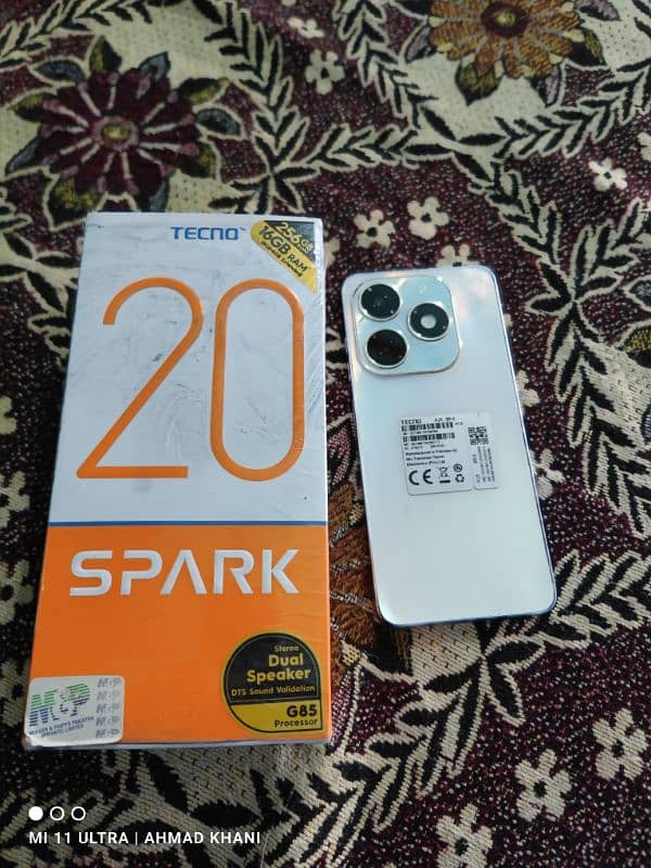 Tecno Spark 20 8GB/256GB 4