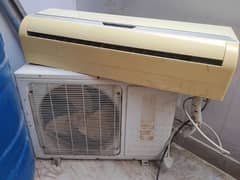 Apex 1.5 ton Split AC (NON INV. ) old in good condition