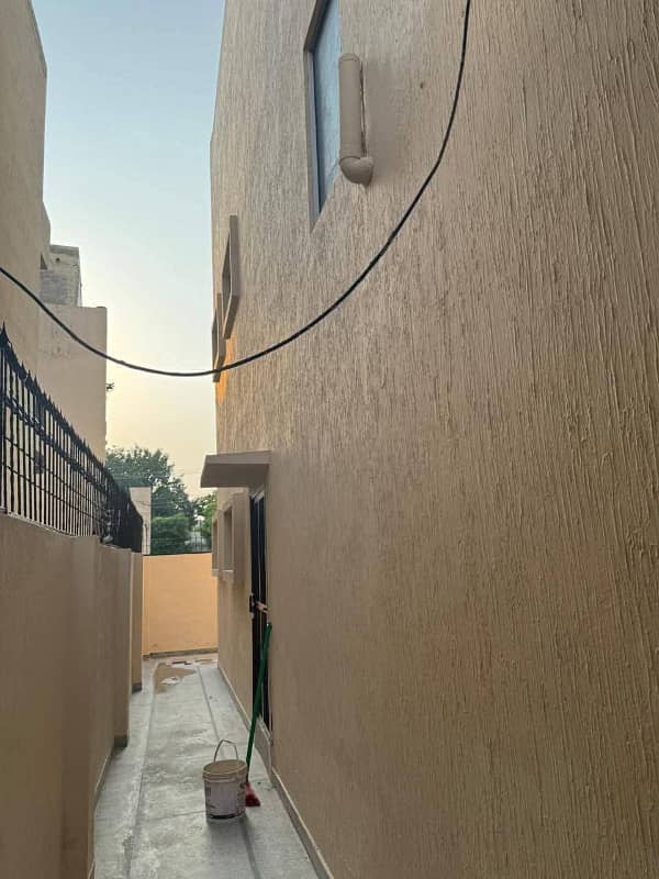 10 Marla House for Rent in Nasheman Iqbal Phase 1 4 Beds, Servant Quarter & More 4