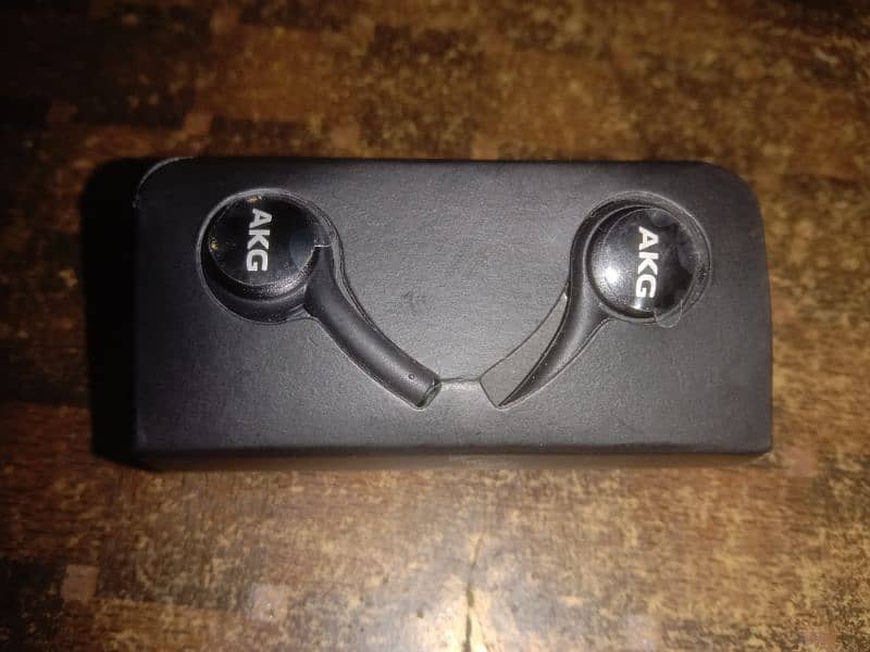 akg handfree type c 0