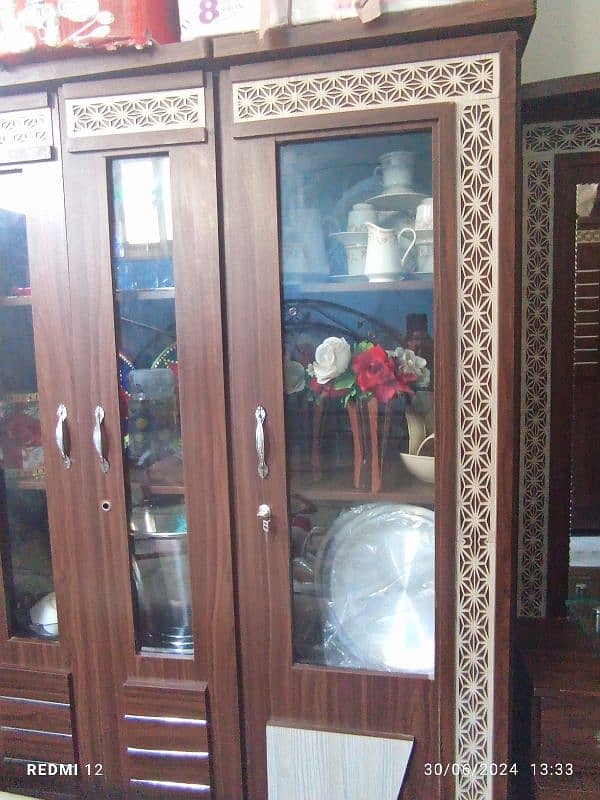 crockery and clothes wardrobe for sale 9