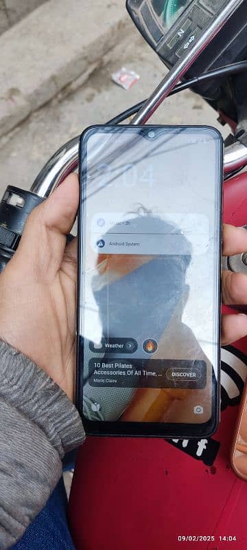 mobile ma koi masla nhi ha all box Bhai or warranty bi ha 1