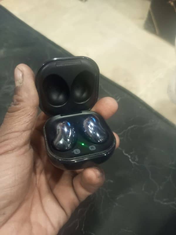 samsung galaxy buds live anc earbuds 2