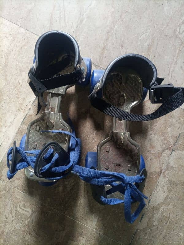 skating shoes for urgent sale 3